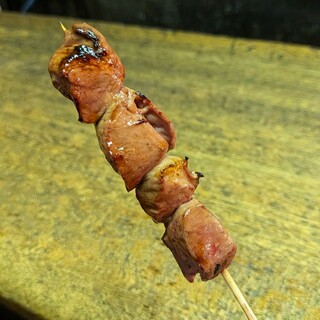 大倉山もつ肉店_1