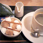 サントリー美術館 shop×cafe - 生麩まんじゅうとコーヒー