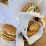 モスバーガー - 料理写真:メンチカツバーガー、フィッシュバーガー、ナゲット