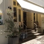 Bar＆Bistro 64 - 入り口