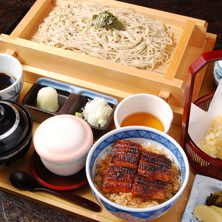 ●“Zaru Soba and Mini Unadon Set Meal” where you can enjoy soba and eel.