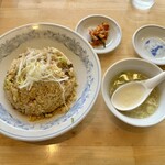 ぎょうざの満洲 - 料理写真: