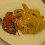 Kam Shan Seafood Restaurant - 招牌雲英雞　半隻