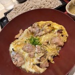 大戸屋 - 料理写真:炭火焼き鶏丼