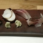 和人良 - 【H27.5.24】御造里盛り合わせ１３５０円～。