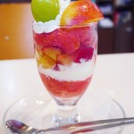 フルーツパーラーフクナガ - プラムパフェ（2014年夏）