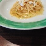 トラットリアビコローレヨコハマ - からすみと柚子の花のパスタ