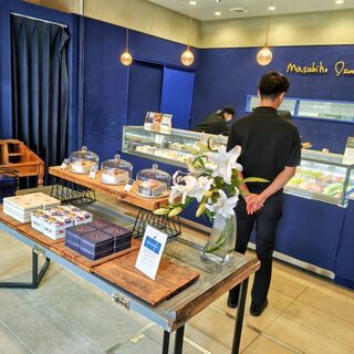 Masahiko Ozumi Paris_2