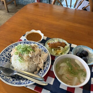 ユワデーのタイ料理_0