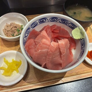 丼ぶり屋 まぐろ丼 恵み_0