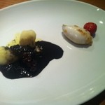 シチリア屋 - 【2015年5月ディナー】タコのイカスミ煮とジャガオリーブ、モリーカ（香草パン粉）を詰めたヤリイカのロースト