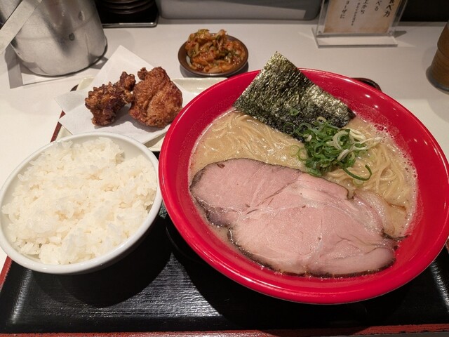 ラーメンたろう トアロード店 - 旧居留地・大丸前/ラーメン | 食べログ