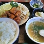 北京料理 竜馬 - とりの味付け唐揚げ定食950円。