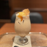 上島珈琲店 - ドリンク写真:林檎と芋蜜のミルク珈琲840円