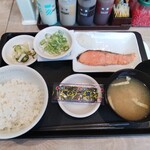 松屋 - 料理写真:""炙り""焼鮭朝定食