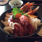 海鮮どんぶり亭 - スペシャル海鮮丼☆具とごはん大盛り