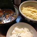 つけめん 豆天狗 - つけ麺 ランチ時はライスサービス
            