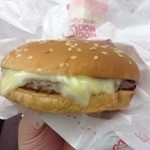 ドムドムハンバーガー - チーズおいしい