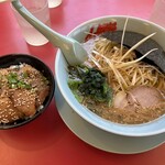 ラーメン山岡家 - 料理写真: