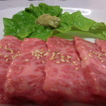 炭火焼肉ホルモン 青葉精肉店 - 仙台牛特上カルビ(わさび塩orタレ) 1280円