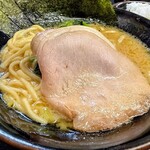 壱角家 - 料理写真:ラーメン