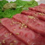 炭火焼肉ホルモン 青葉精肉店 - 仙台牛特上カルビ(わさび塩orタレ) 1280円