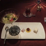 ブルガズ アダ - デザート盛り合わせ