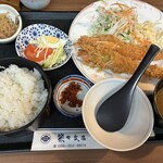 楽々支店 - エビフライ定食　¥2000