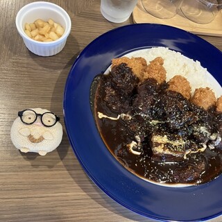元町欧風カレー タンガロンガ_0