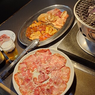 炭火焼肉ピカソ_1