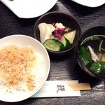 いづもや - 肝吸い、お新香、タレごはん