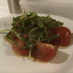 シシリヤ - 2015/05/30　前菜、トマトとルッコラのサラダ