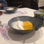 うぶか - マンゴー豆腐　ココナッツの泡