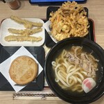 資さんうどん - 料理写真: