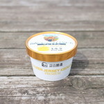 Hiruzen rakunou noukyou hiruzen jajirando - 蒜山ジャージーアイスクリーム プレミアム ミルク味のパッケージ '15 4月中旬
