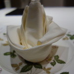 大広間にひとりぼっちだったけど･･･