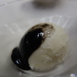 大阪 聘珍樓 - 牛乳アイスはさわやかな甘み