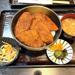 鶴岡屋 本店_1