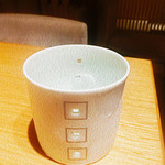 銀座　ふく太郎 - ●シュミレーション▶︎【6】お冷やが入っているコップには窓があり、窓から中身が見えます！