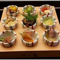 山乃尾 - 法要懐石の一部
