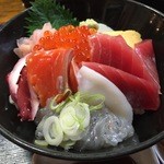 魚宇 - 海鮮丼(竹)