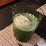 抹茶ソーダ　６５０円