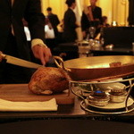 ガストロノミー ジョエル・ロブション - 切り分け…