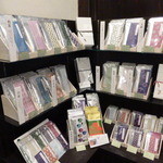 サロン デュ ジャポン マエダ - 専門店ならではの品ぞろえですがパッケージも素敵です。