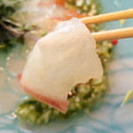 ハミルトン アール - カルパッチョ 肉厚なのにお箸が透けるほど♪