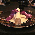 ガストロノミー ジョエル・ロブション - テーブルセットもシックな雰囲気で素敵です