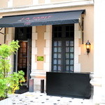 ガストロノミー ジョエル・ロブション - LA TABLE de Joel Robuchonの入口（裏口）