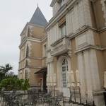 ガストロノミー ジョエル・ロブション - 天気が良い日は前庭でも愉しめるプランもあるそうです