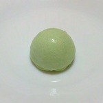 溝口梅華堂 - 草饅頭。150円