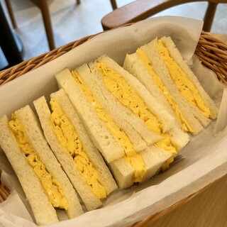 カフェ エデン_1